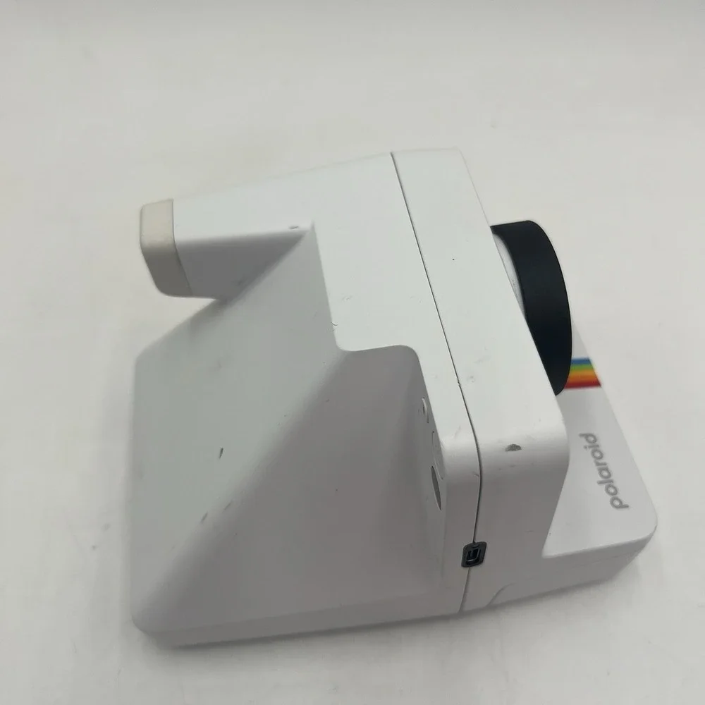 Polaroid Now + Plus Instant Camera Rechargeable White PRD009061 For Parts